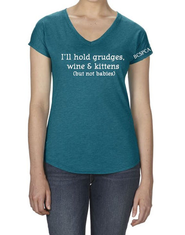 I'll hold grudges, wine and kittens - T-shirt