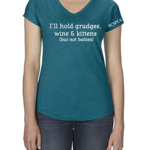I'll hold grudges, wine and kittens - T-shirt